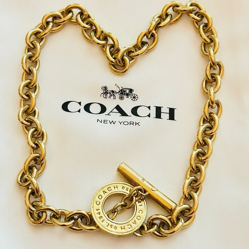 💰SOLD💰NWOT Coach 1941 Toggle Necklace - Picture 5 of 6